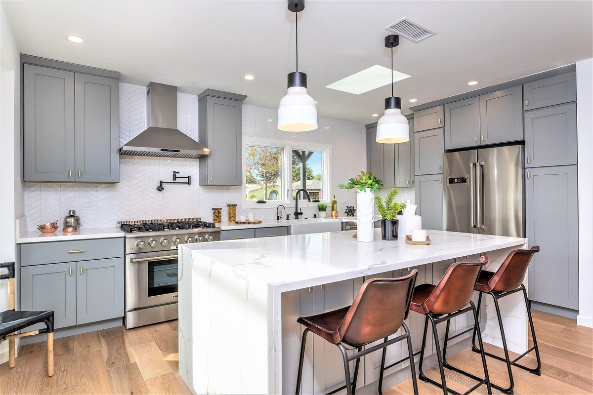 PEBBLE GRAY SHAKER